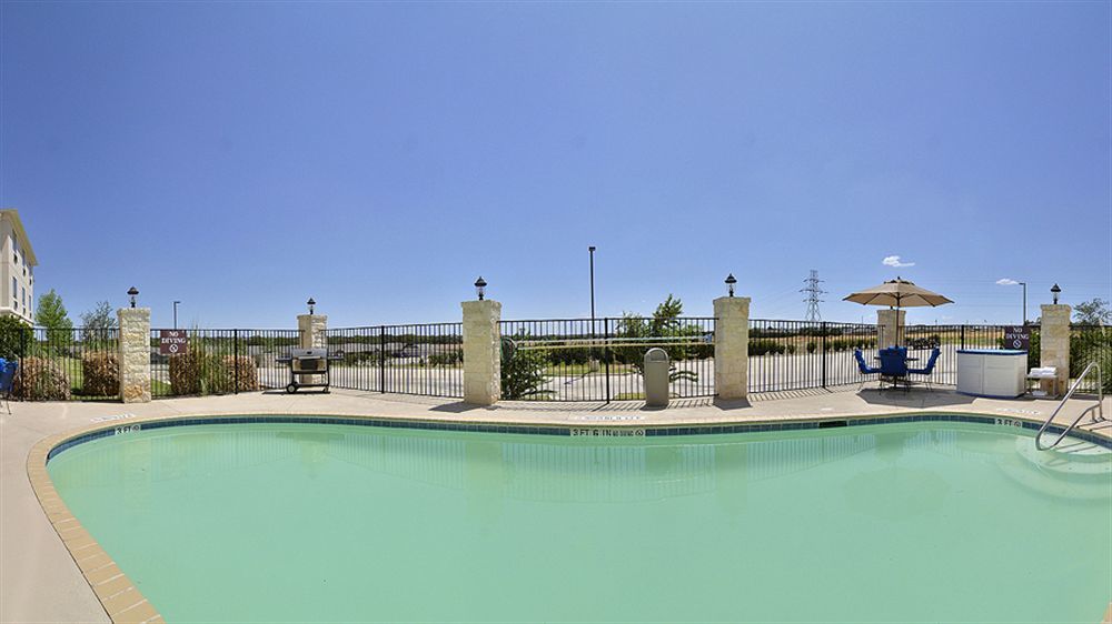 Best Western Plus Killeen - Fort Cavazos Hotel & Suites Екстериор снимка
